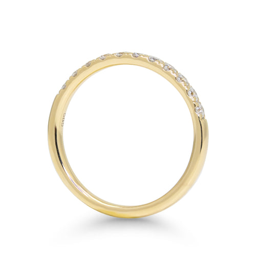 keltakultainen timanttivihkisormus