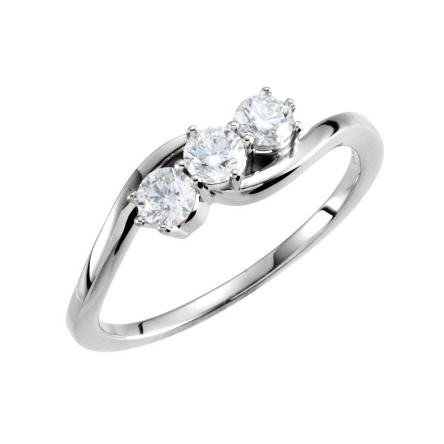 valkokultainen timanttisormus - vihkisormus - laboratoriotimantti - trilogiasormus